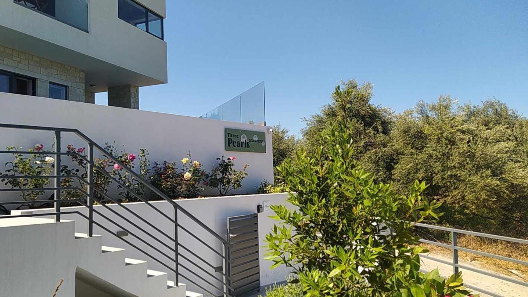 Apartamento Cream Cozy Getaway - 3 Pearls Pool Retreat *
